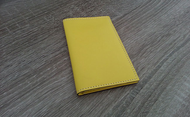 Portefeuille en cuir de couleur Homme - Modèle porte-cartes - Jaune Lime